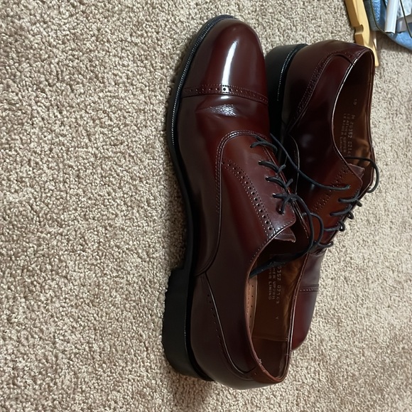 Brown Dress Shoes with broguing (small little indents for design) - Picture 5 of 5